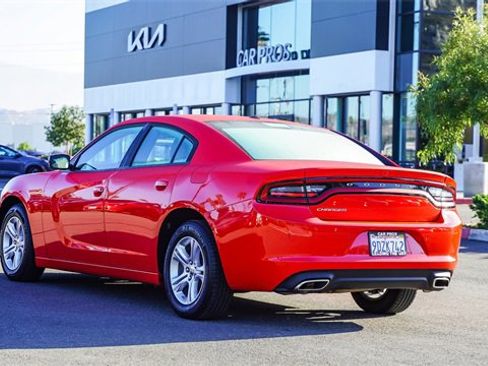 Used 2022 Dodge Charger SXT image 5