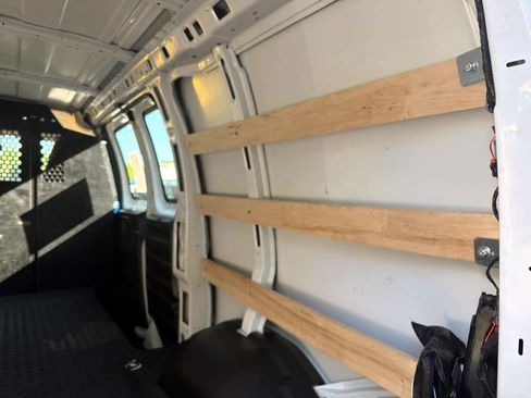 Used 2025 Chevrolet Express 2500 w/ Driver Convenience Package RWD image 10