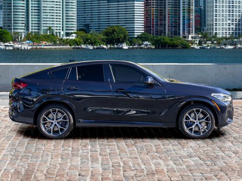 Used 2023 BMW X6 M50i w/ Executive Package image 4