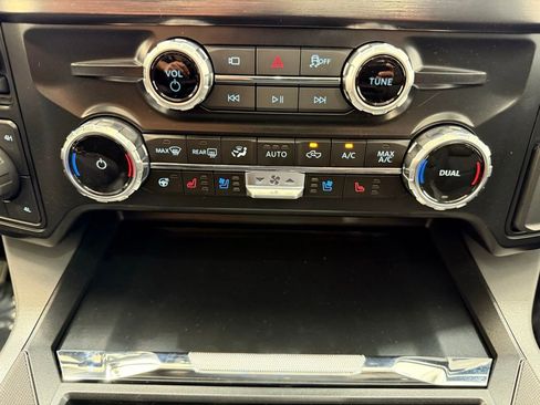 New 2026 Ford F350 Lariat w/ Lariat Ultimate Package image 39
