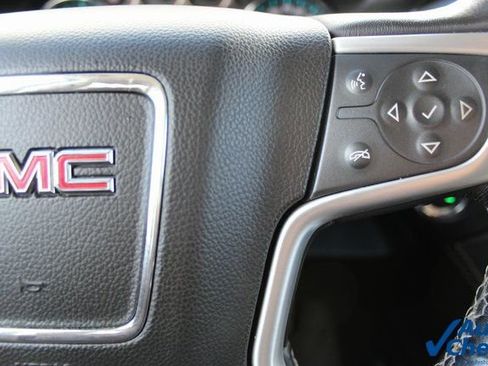 Used 2020 GMC Yukon XL SLT image 12