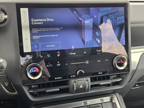 Used 2026 Lexus GX 550 w/ Accessory Package (2T) AWD/4WD image 13