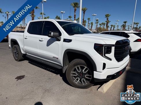 Used 2025 GMC Sierra 1500 AT4 w/ AT4 Premium Package AWD/4WD image 2