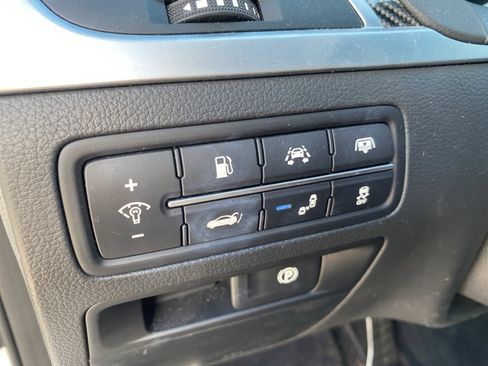 Used 2018 Genesis G80 3.3T Sport image 24