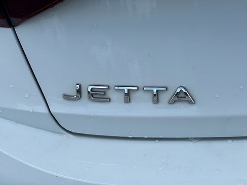Used 2022 Volkswagen Jetta S FWD image 29