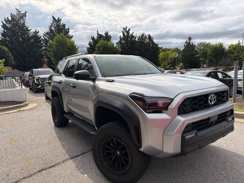 Used 2025 Toyota 4Runner TRD Off-Road Premium AWD/4WD image 4