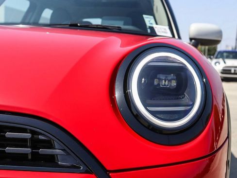 Used 2026 MINI Cooper 4-Door Hardtop FWD image 10