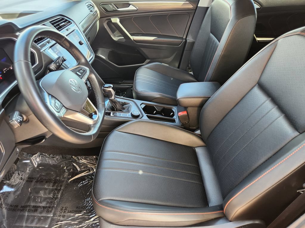 Used 2024 Volkswagen Tiguan Wolfsburg Edition AWD/4WD image 4