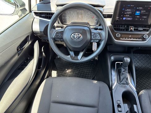 Used 2023 Toyota Corolla LE FWD image 13