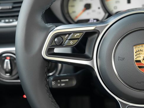 Used 2025 Porsche 718 Cayman image 16