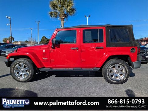 Used 2017 Jeep Wrangler Unlimited Sahara w/ Max Tow Package image 7