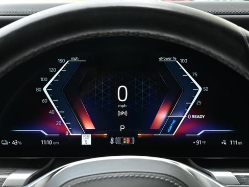 Certified 2024 BMW i7 eDrive50 w/ Executive Package RWD image 16