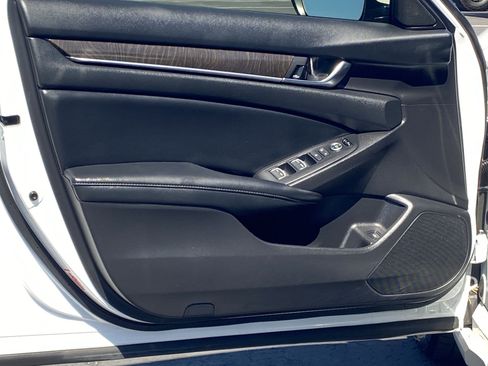 Used 2021 Honda Accord EX image 26