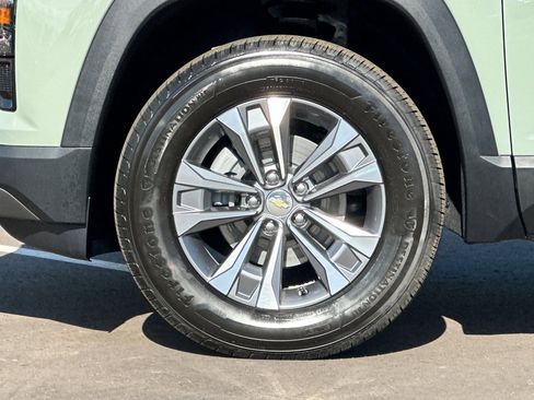 New 2026 Chevrolet Equinox LT image 26