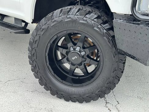 Used 2019 Ford F250 XLT AWD/4WD image 6