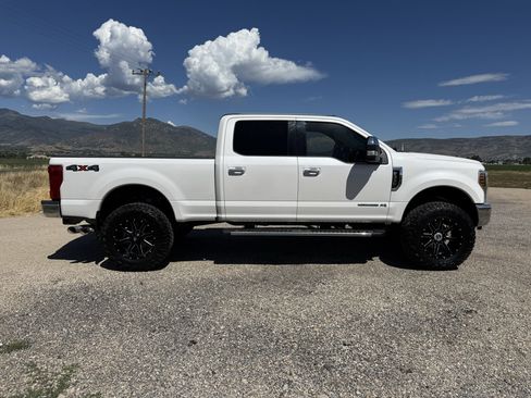 Used 2018 Ford F350 Lariat w/ Lariat Ultimate Package AWD/4WD image 8