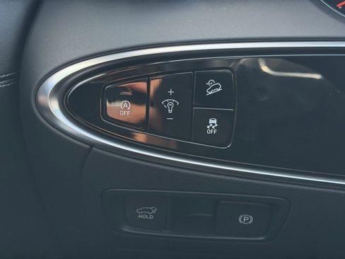 Used 2022 Genesis GV70 2.5T w/ Select Package image 18