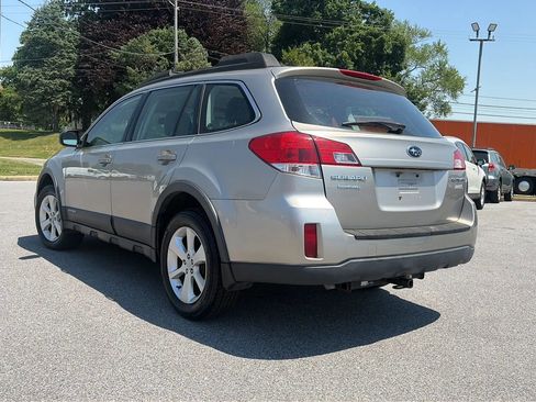 Used 2014 Subaru Outback 2.5i w/ Popular Package #1A AWD/4WD image 9