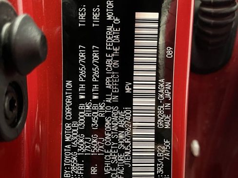 Used 2024 Toyota 4Runner SR5 Premium w/ Moonroof Package image 24