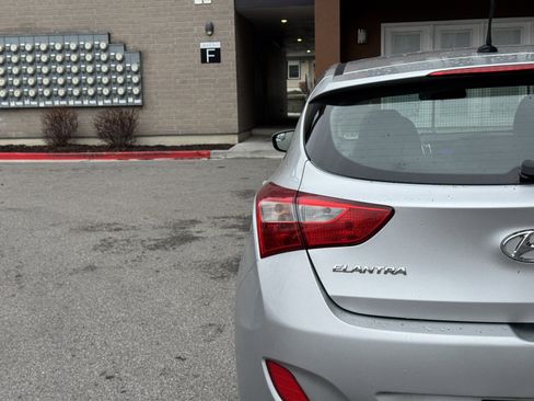 Used 2016 Hyundai Elantra GT image 5