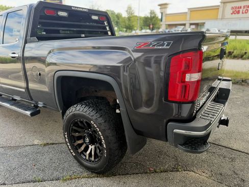 Used 2015 GMC Sierra 2500 SLT w/ Snow Plow Prep Package AWD/4WD image 11