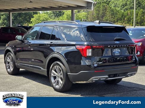 Used 2026 Ford Explorer Active w/ Active Comfort Package AWD/4WD image 2