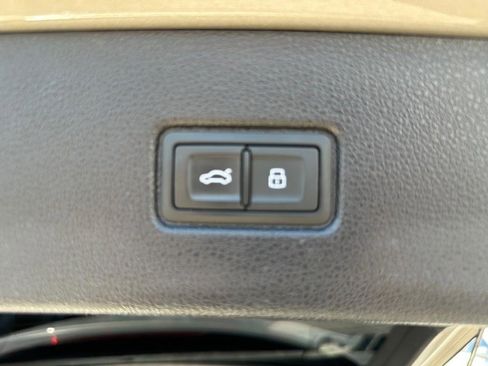 Used 2017 Audi Q7 3.0T Prestige image 61