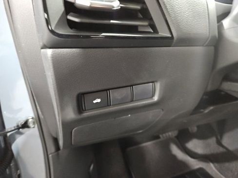 New 2026 Nissan Sentra SR w/ Floor Mat Package image 15