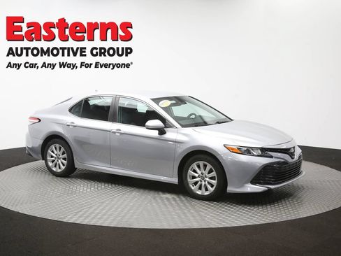 Used 2020 Toyota Camry LE FWD image 45