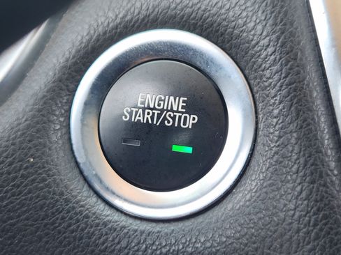 Used 2019 Chevrolet Traverse LT w/ LT Premium Package FWD image 22