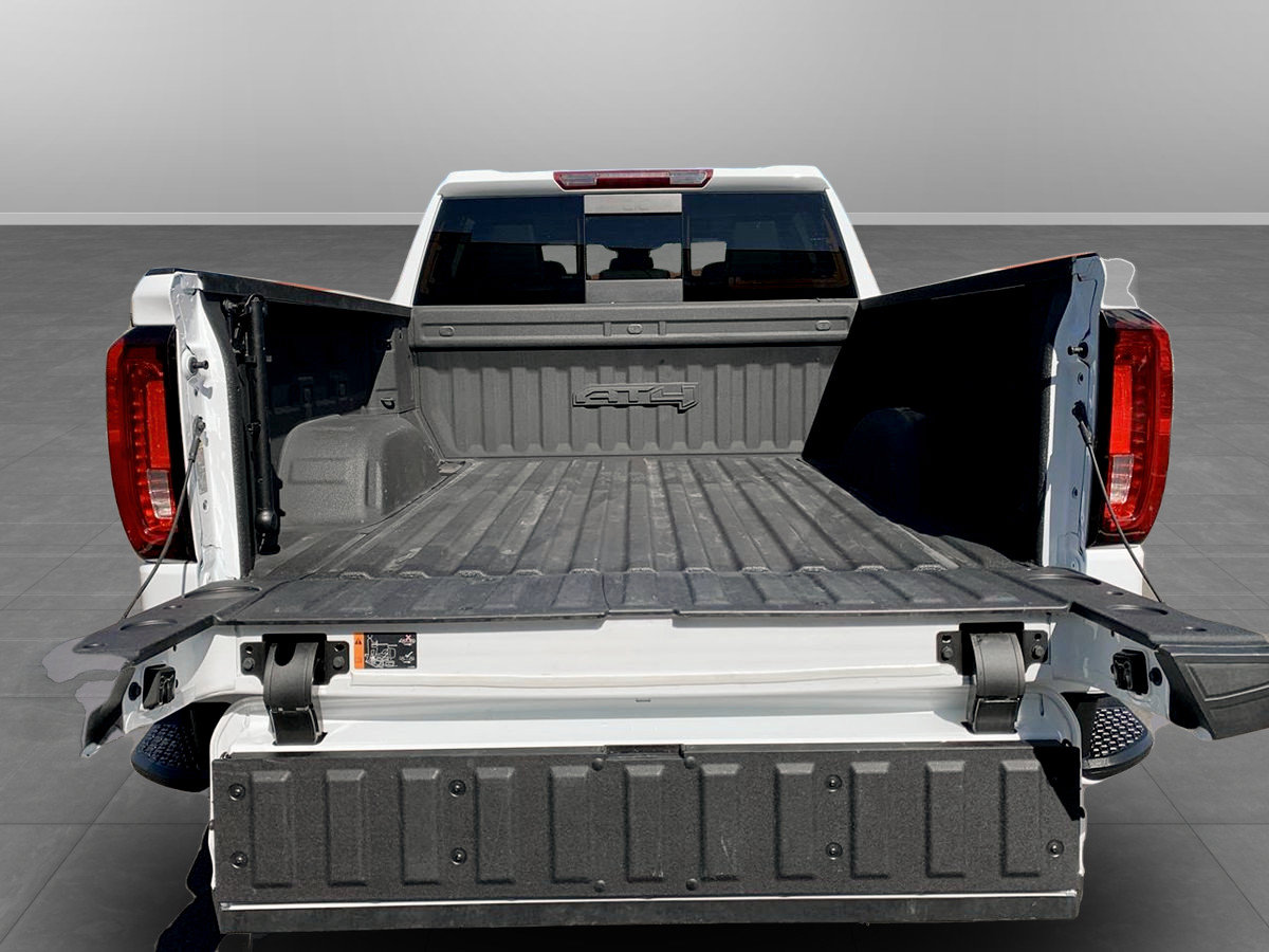 Used 2023 GMC Sierra 1500 AT4 w/ AT4 Premium Package AWD/4WD image 14