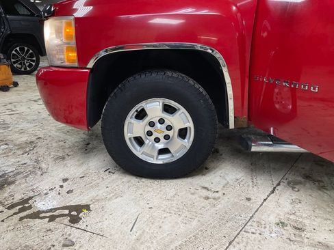 Used 2010 Chevrolet Silverado 1500 LT image 24