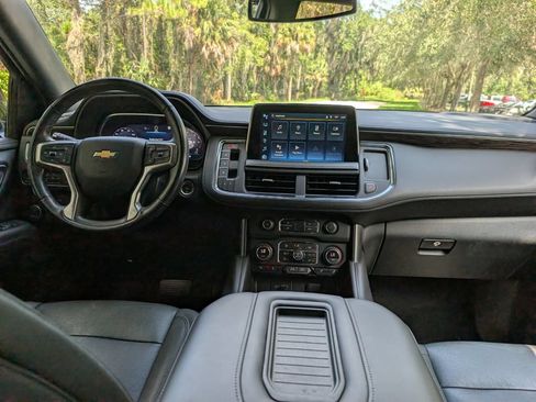 Used 2022 Chevrolet Tahoe LT w/ Luxury Package AWD/4WD image 14