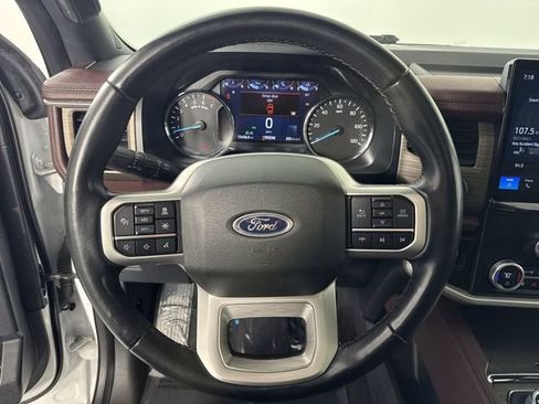 Used 2023 Ford Expedition Limited AWD/4WD image 11