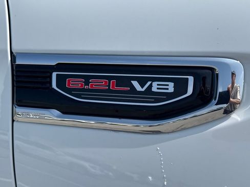 New 2026 GMC Sierra 1500 SLT AWD/4WD image 11