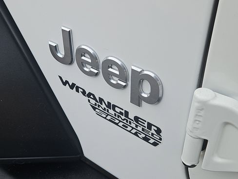 Used 2020 Jeep Wrangler Unlimited Sport S image 5