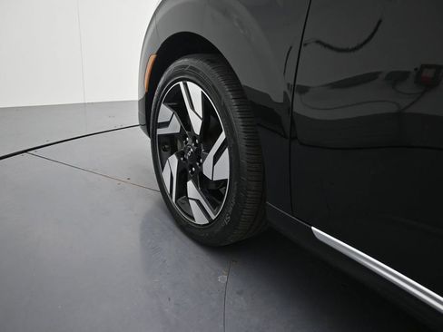 Certified 2023 Kia Soul GT-Line w/ GT-Line Technology Package FWD image 12