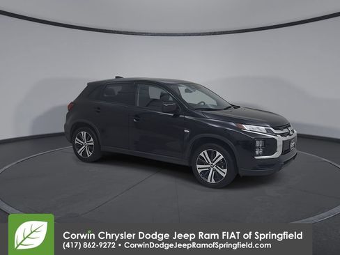 Used 2025 Mitsubishi Outlander Sport ES AWD/4WD image 2