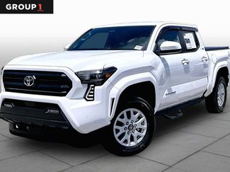 Used 2024 Toyota Tacoma SR5 AWD/4WD video 1