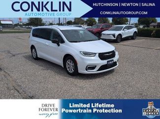 Used 2024 Chrysler Pacifica Touring-L FWD 360° Tour