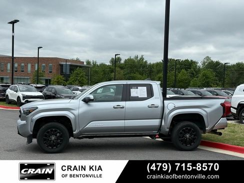 Used 2024 Toyota Tacoma SR5 RWD image 4
