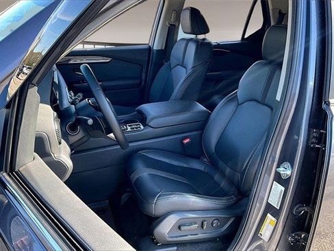 Certified 2025 Honda Pilot EX-L image 19