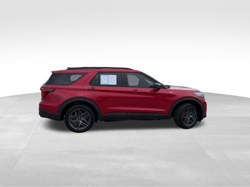 Used 2025 Ford Explorer ST-Line w/ Premium Package AWD/4WD image 7