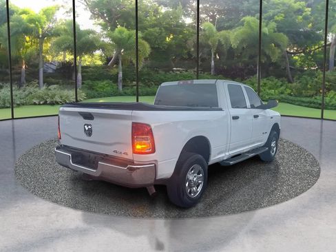 Used 2022 RAM 2500 Tradesman w/ Chrome Appearance Group AWD/4WD image 5