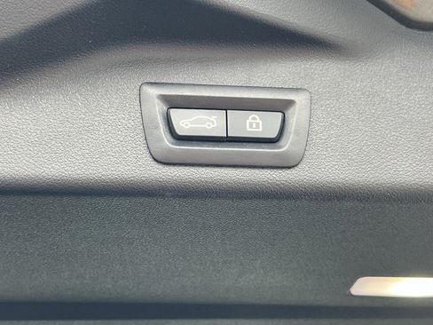 Used 2021 BMW X5 xDrive40i w/ Premium Package 2 image 6