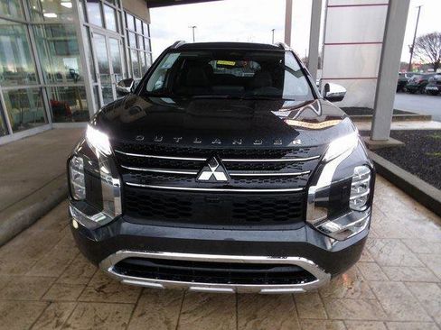 New 2025 Mitsubishi Outlander SEL image 2