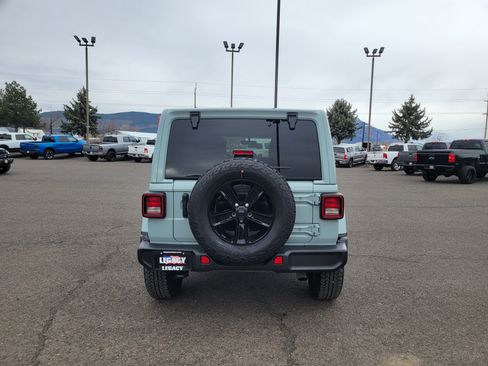 Used 2023 Jeep Wrangler Unlimited Sahara image 4