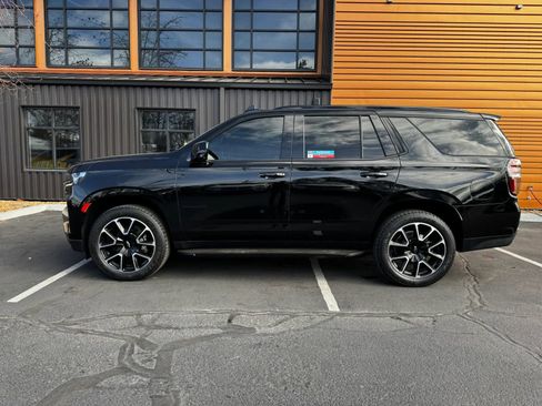 Used 2021 Chevrolet Tahoe RST w/ Luxury Package image 2