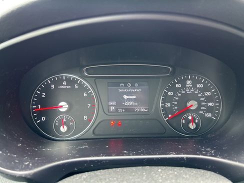 Used 2019 Kia Sorento LX w/ LX Convenience Package image 10