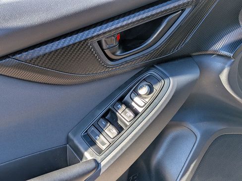 Used 2023 Subaru Crosstrek 2.0i Premium image 9